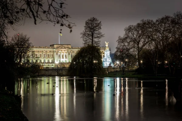 Palacio Buckingham Noche Invierno Londres Reino Unido — Foto de Stock