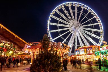 Londra, İngiltere 'de Noel ışıkları
