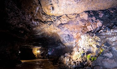 View of the Peak Cavern, also known as the Devil's Arse, in Castleton, Derbyshire, England, UK