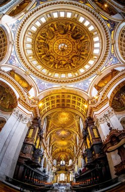 Londra, İngiltere, İngiltere 'deki Saint Paul katedralinin iç manzarası.