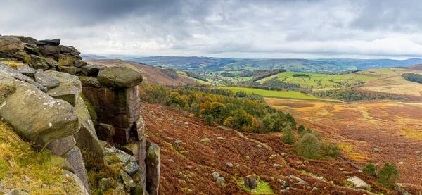 Άποψη Του Stanage Edge Στην Περιοχή Peak Μια Ορεινή Περιοχή — Φωτογραφία Αρχείου