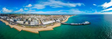 İngiltere 'de yazın Eastbourne' un hava manzarası