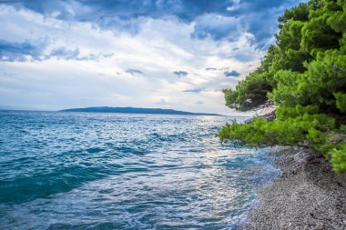 Yazın Adriyatik deniz manzarası