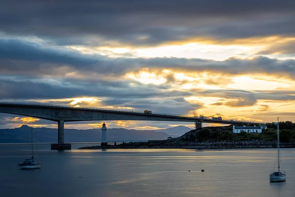 Vista Ponte Skye Uma Ponte Rodoviária Sobre Loch Alsh Escócia — Fotografia de Stock