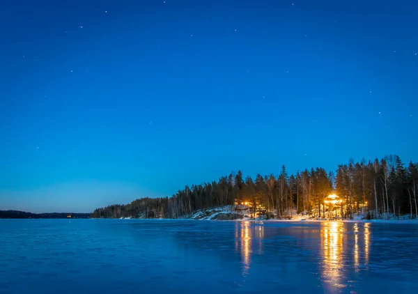 Maison Lac Dans Nuit Hiver — Photo