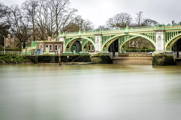 Richmond Zárak Ködös Reggel London Egyesült Királyság — Stock Fotó