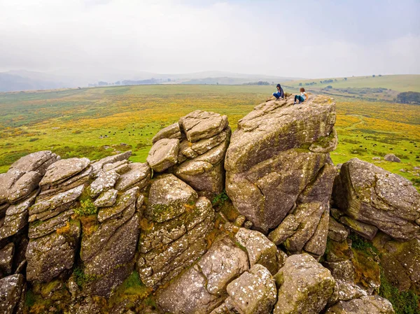 Θέα Του Hound Tor Στο Εθνικό Πάρκο Dartmoor Είναι Ένας — Φωτογραφία Αρχείου