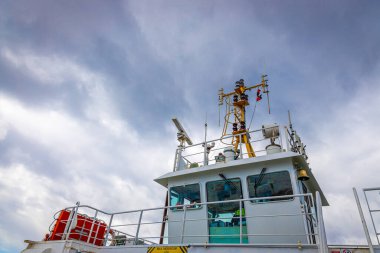 İskoçya 'nın batı kıyısındaki Mallaig' den Armadale 'e feribot.