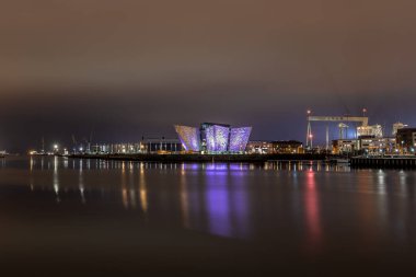 Titanic Belfast Geceleyin
