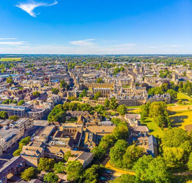 Thames nehrinin havadan görünüşü, İngiltere