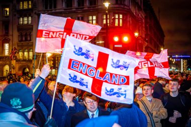 Londra 'daki Meclis Meydanı' nda Brexit kutlaması