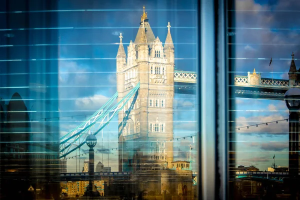 Puente Torre Atardecer Invierno — Foto de Stock