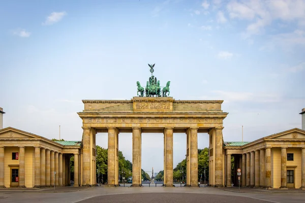 Πύλη Του Βρανδεμβούργου Καλοκαίρι Βερολίνο — Φωτογραφία Αρχείου