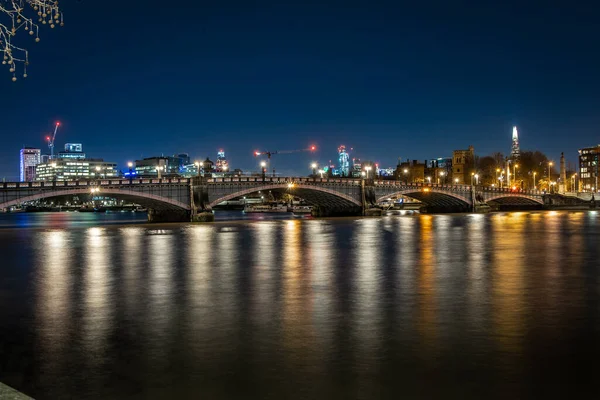 Gece Lambeth Köprüsü Londra — Stok fotoğraf