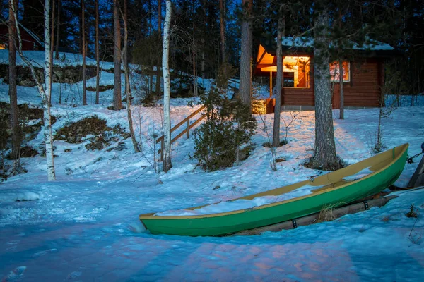 Huis Aan Het Meer Winternacht — Stockfoto