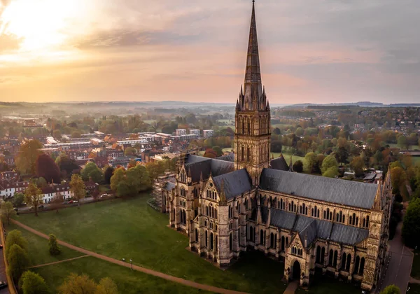 Légi Kilátás Salisbury Katedrális Tavasszal Reggel — Stock Fotó