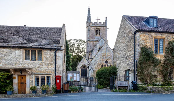 Blick Auf Castle Combe Ein Dorf Und Zivile Gemeinde Innerhalb — Stockfoto