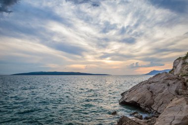 Yazın Adriyatik deniz manzarası
