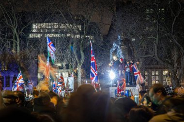 Londra 'daki Meclis Meydanı' nda Brexit kutlaması