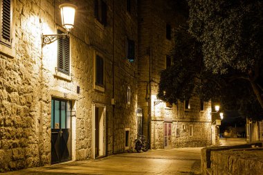 Hırvatistan 'da gece yarısı bölünme manzarası