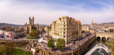Bath Manastırı 'nın havadan görünüşü, İngiltere