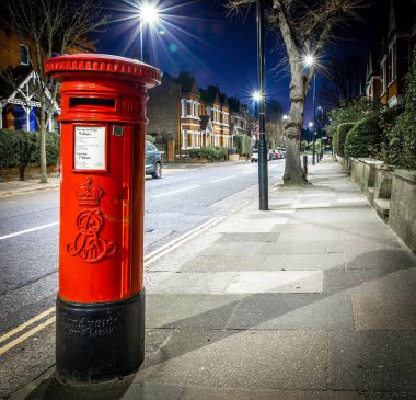 Gece vakti Chiswick banliyösü, Londra