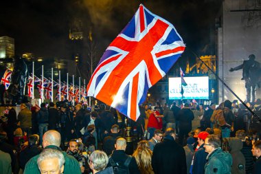 Londra 'daki Meclis Meydanı' nda Brexit kutlaması
