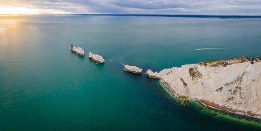 İngiltere WIight Adası Needles 'ın hava panoramik görüntüsü.