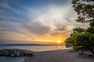 Yazın Adriyatik deniz manzarası