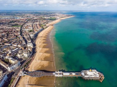 İngiltere 'de yazın Eastbourne' un hava manzarası