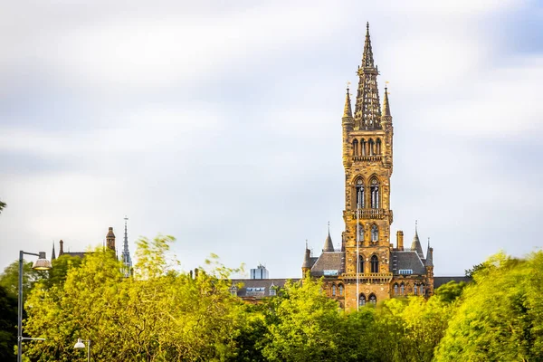 Kilátás Glasgow Egyetem Felhős Napon Skócia — Stock Fotó