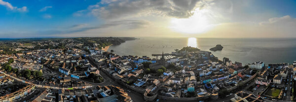 Летнее утро в Тенби, Уэльс