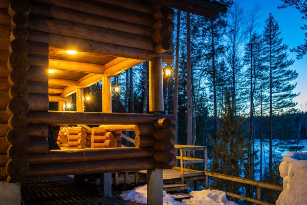 Casa Lacului Noaptea Iarnă — Fotografie, imagine de stoc