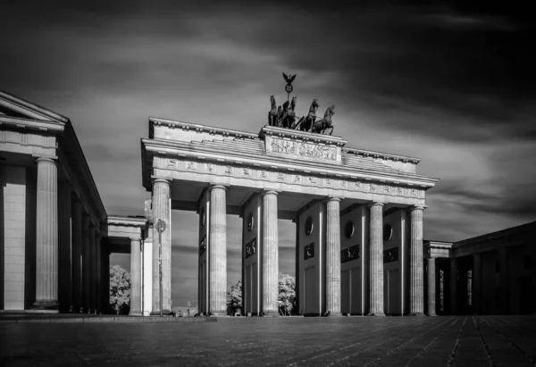 Portão Brandemburgo Exposição Longa Berlim — Fotografia de Stock