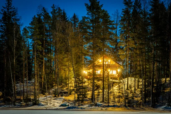 Casa Del Lago Noche Invierno — Foto de Stock