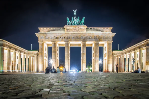 Brandenburgi Kapu Alkonyatkor Nyáron Berlinben — Stock Fotó