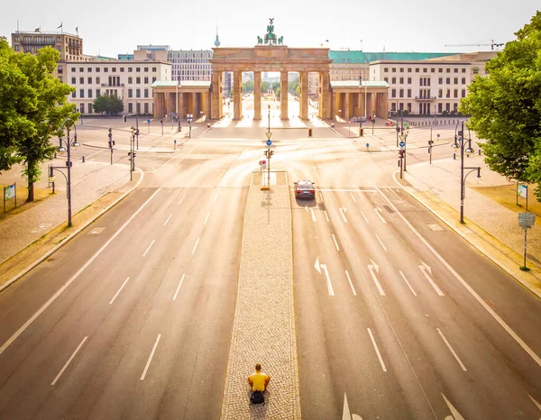 Πύλη Του Βρανδεμβούργου Μετά Την Ανατολή Του Ηλίου Καλοκαίρι Βερολίνο — Φωτογραφία Αρχείου