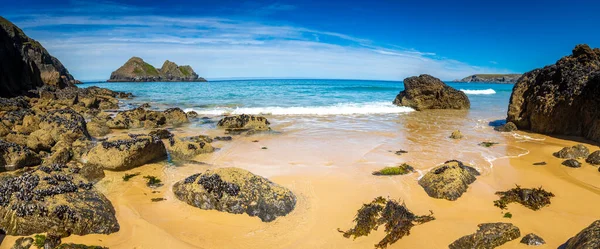 Rocas Gaviota Día Soleado Hollywell Bay Cornwall Reino Unido — Foto de Stock