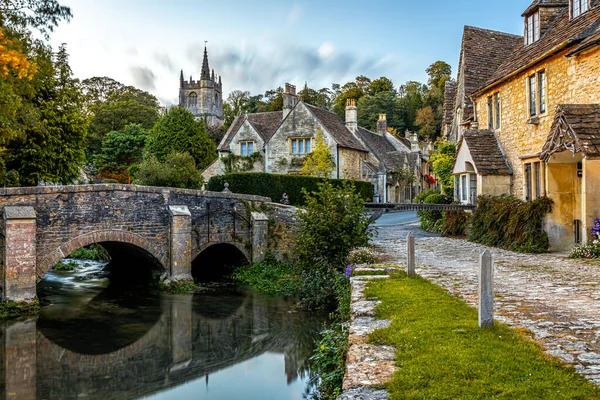 View Castle Combe Village Civil Parish Cotswolds Area Natural Beauty — Stock Photo, Image