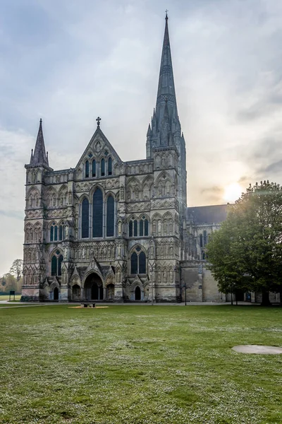 Salisbury Cathedral Sunny Day — Stock Photo, Image