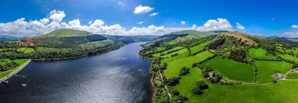 Vista Aérea Lago Parque Natural Brecon Beacons País Gales — Fotografia de Stock