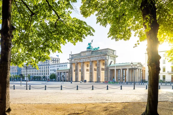 Brandenburgi Kapu Nyári Napon Berlin — Stock Fotó