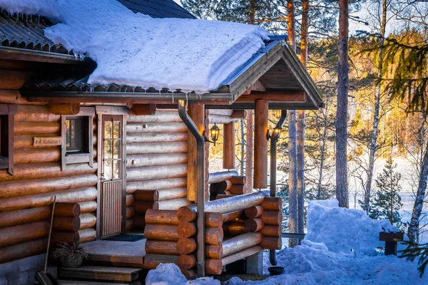 Houten Huis Winterbos — Stockfoto