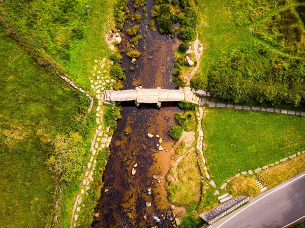 Ein Blick Auf Die Postbridge Clapper Bridge Dartmoor National Park — Stockfoto