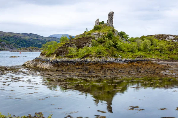View Castle Maol Ruined Castle Located Harbour Village Kyleakin Isle — Stockfoto