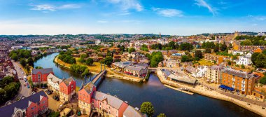 Exeter 'in yaz günündeki hava görüntüsü, İngiltere