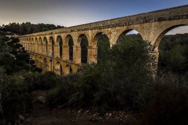Gece Tarragona 'da Roma su kemeri, İspanya