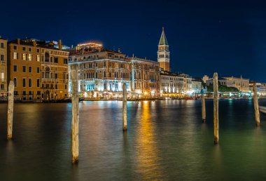 Campanile di San Marco Venedik, İtalya 'da gece