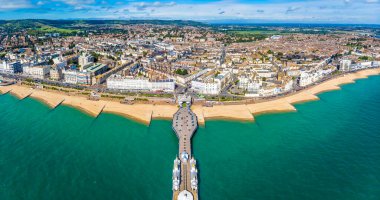 İngiltere 'de yazın Eastbourne' un hava manzarası
