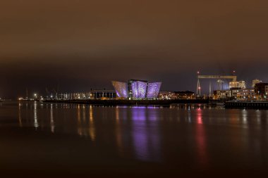 Titanic Belfast Geceleyin